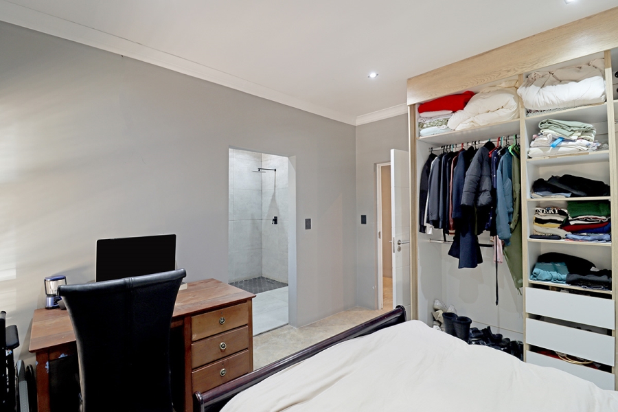 5 Bedroom Property for Sale in Klevehill Park Gauteng