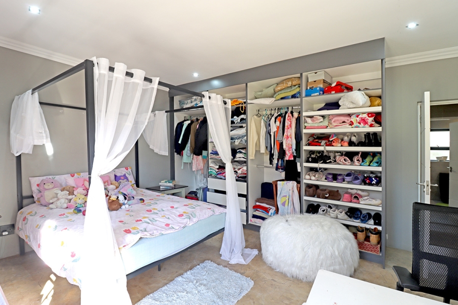 5 Bedroom Property for Sale in Klevehill Park Gauteng