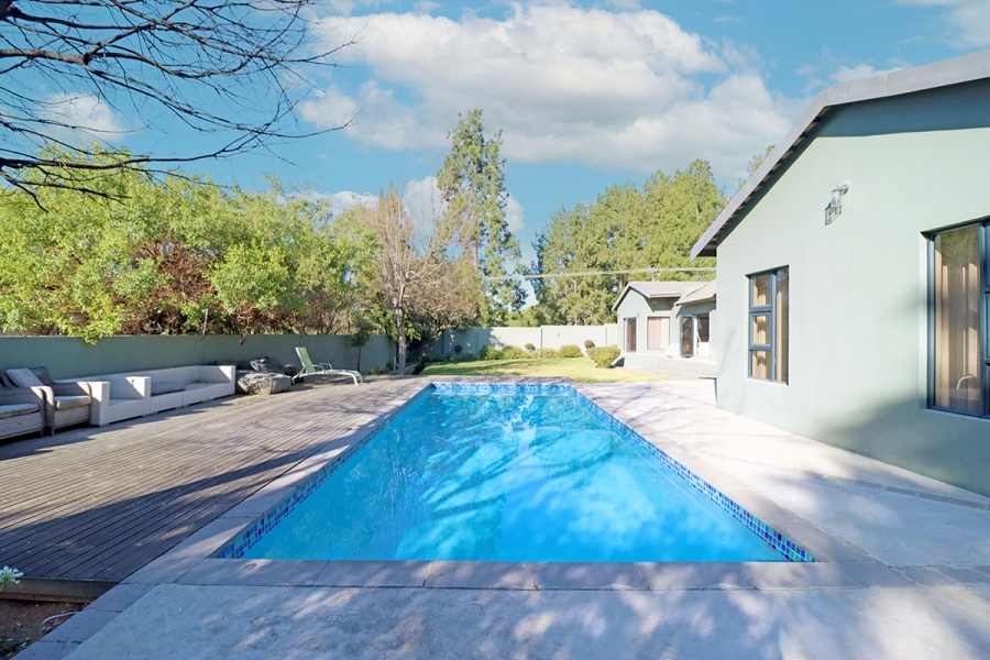 5 Bedroom Property for Sale in Klevehill Park Gauteng
