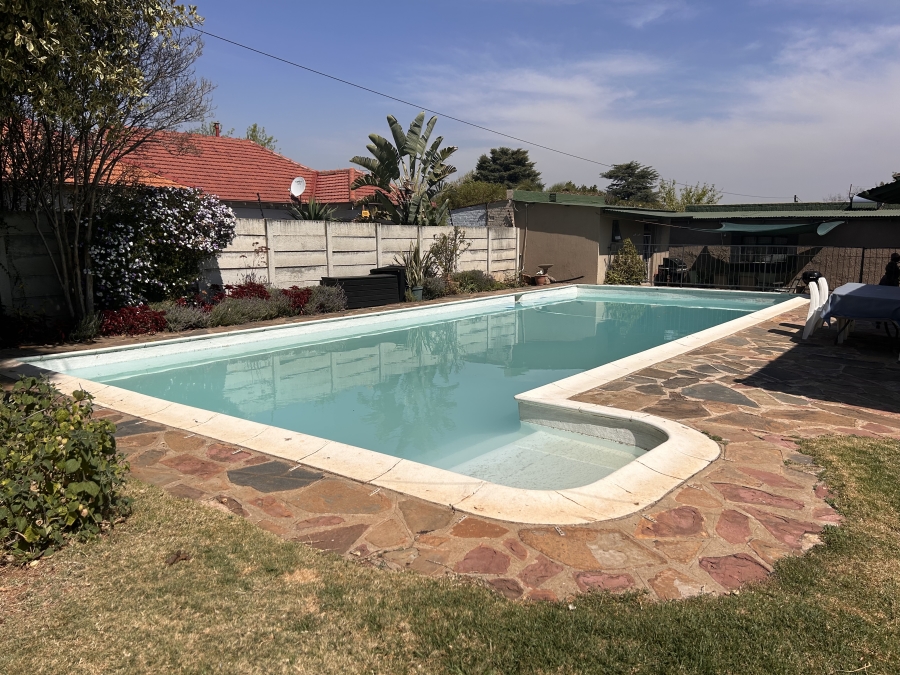 3 Bedroom Property for Sale in Highlands North Gauteng