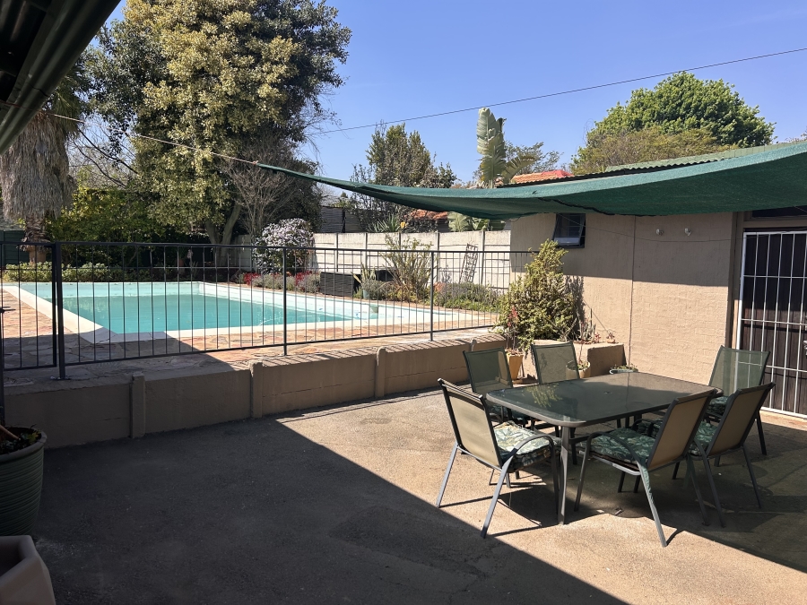 3 Bedroom Property for Sale in Highlands North Gauteng