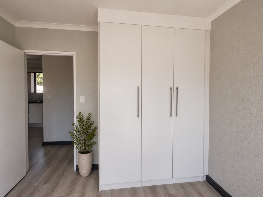 1 Bedroom Property for Sale in Bedfordview Gauteng