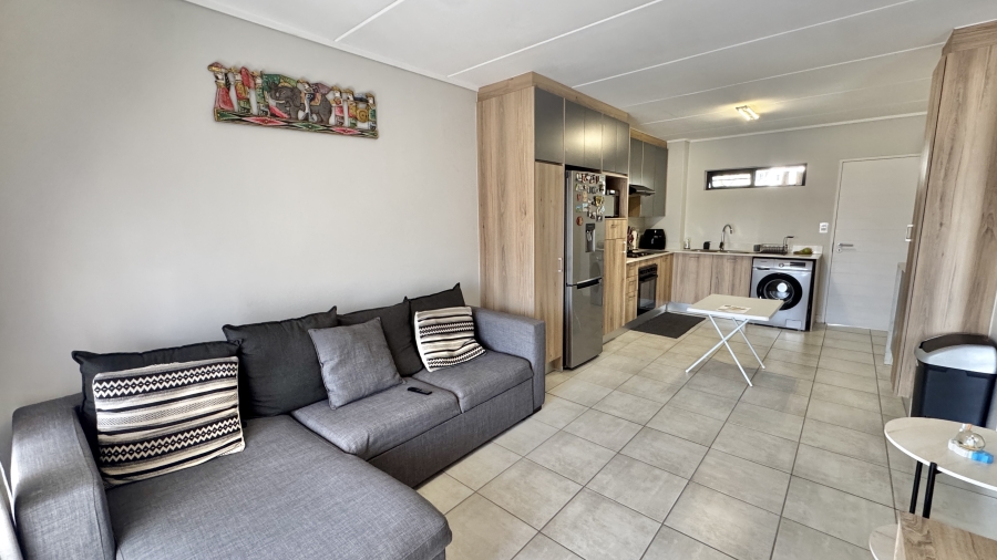 To Let 2 Bedroom Property for Rent in Linbro Park Gauteng