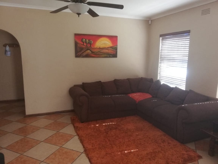 4 Bedroom Property for Sale in Rant En Dal Gauteng