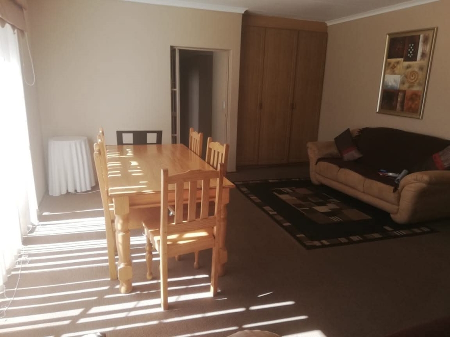 4 Bedroom Property for Sale in Rant En Dal Gauteng