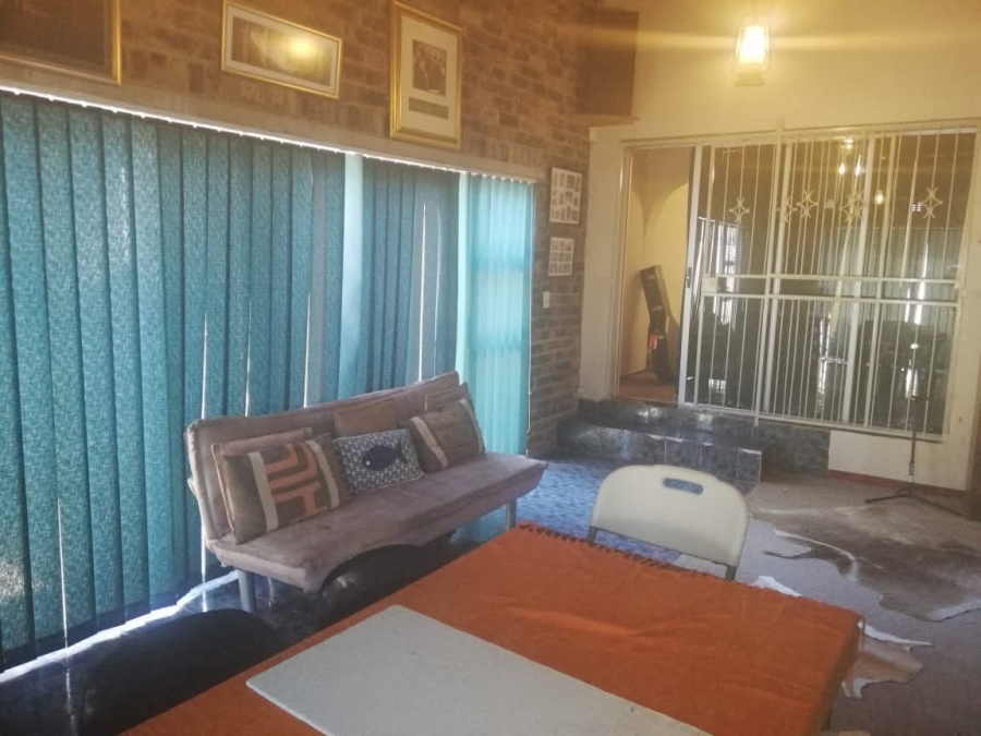 4 Bedroom Property for Sale in Rant En Dal Gauteng