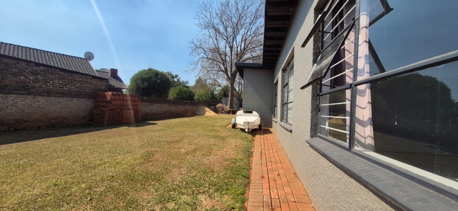 3 Bedroom Property for Sale in Greenhills Gauteng