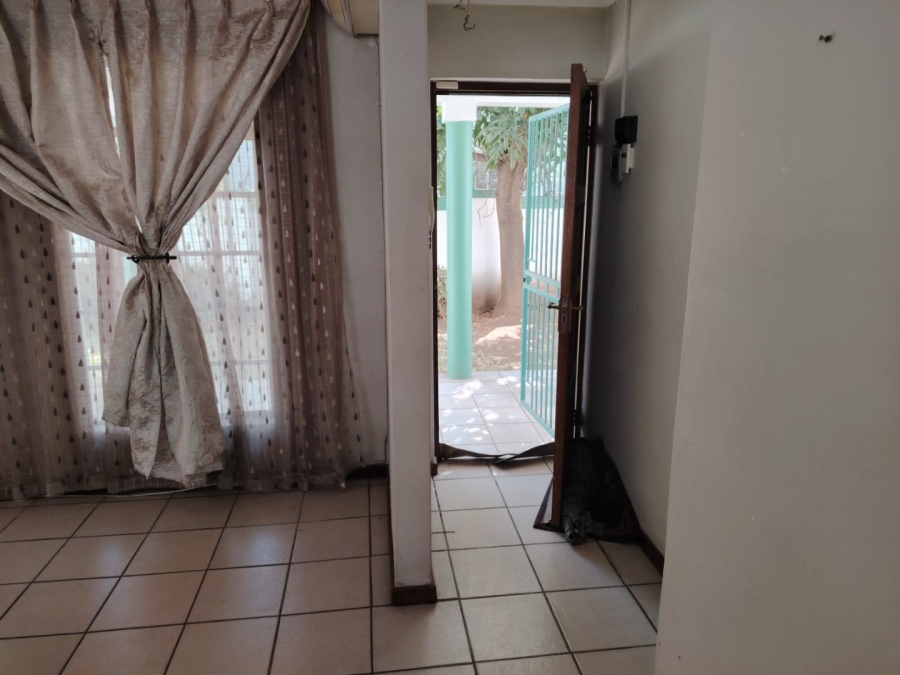 3 Bedroom Property for Sale in Hectorton Gauteng