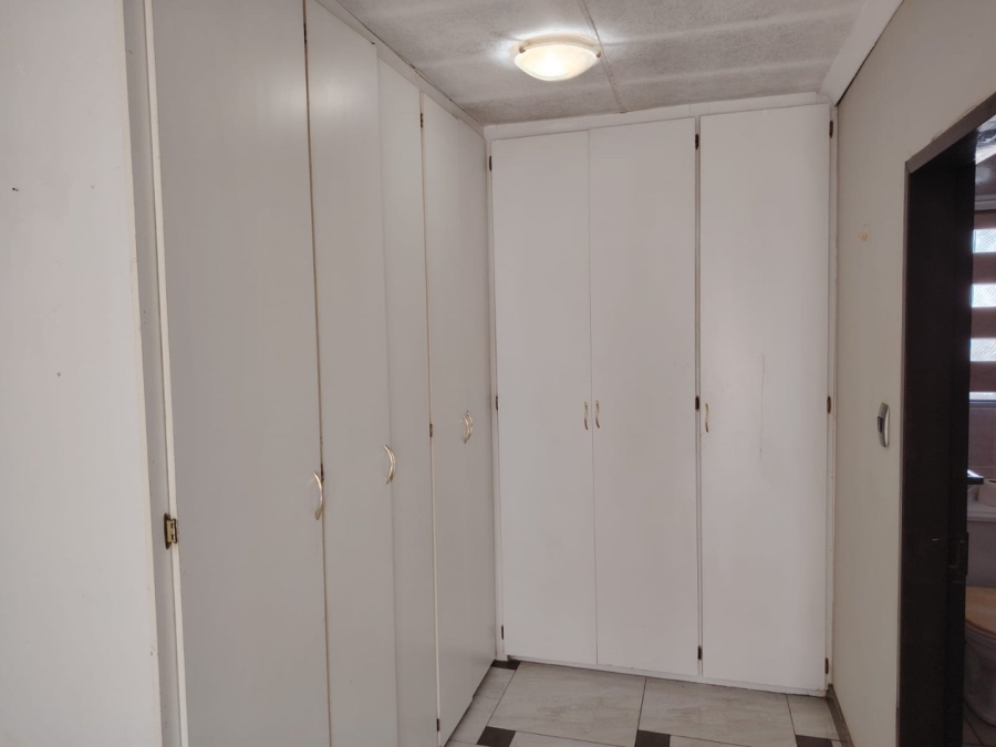 3 Bedroom Property for Sale in Hectorton Gauteng