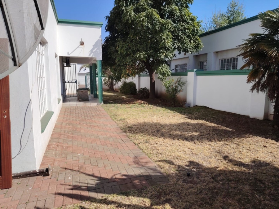 3 Bedroom Property for Sale in Hectorton Gauteng