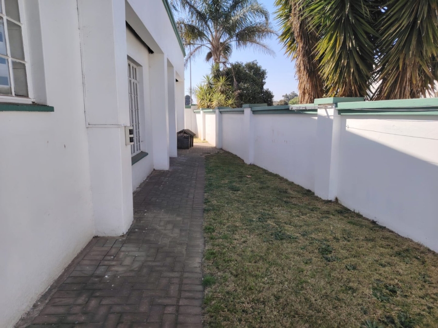 3 Bedroom Property for Sale in Hectorton Gauteng