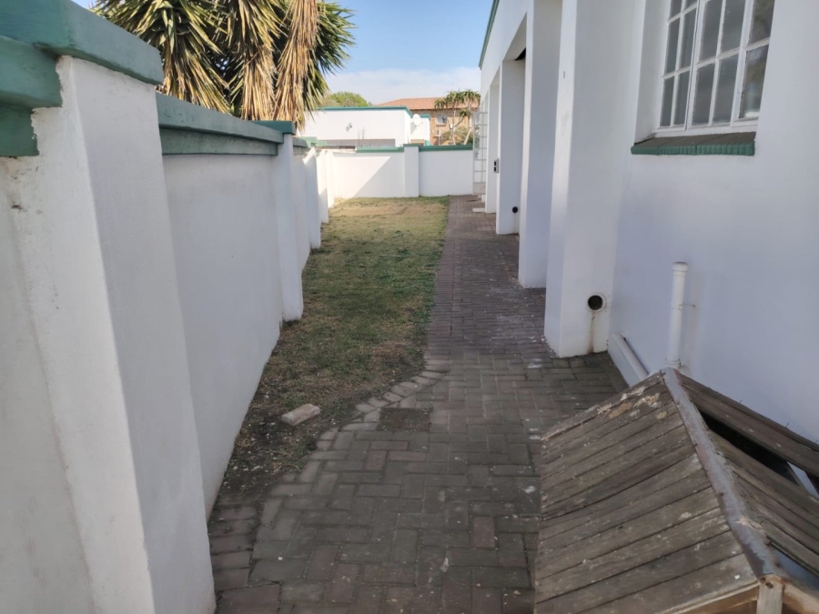 3 Bedroom Property for Sale in Hectorton Gauteng