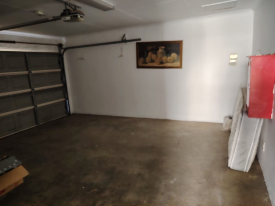 3 Bedroom Property for Sale in Hectorton Gauteng