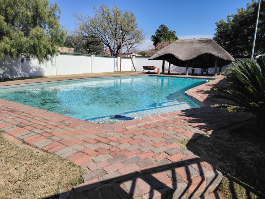 3 Bedroom Property for Sale in Hectorton Gauteng