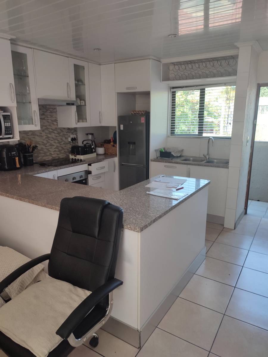 2 Bedroom Property for Sale in Noordhang Gauteng
