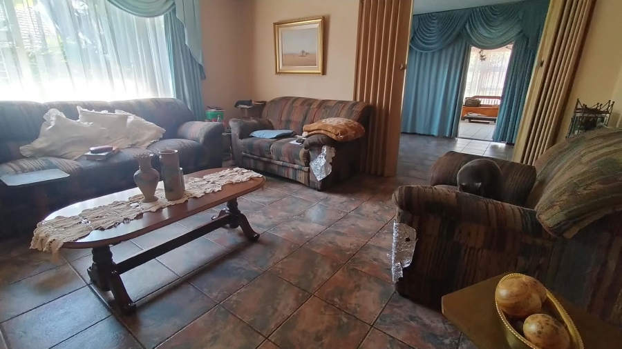 4 Bedroom Property for Sale in Greenhills Gauteng