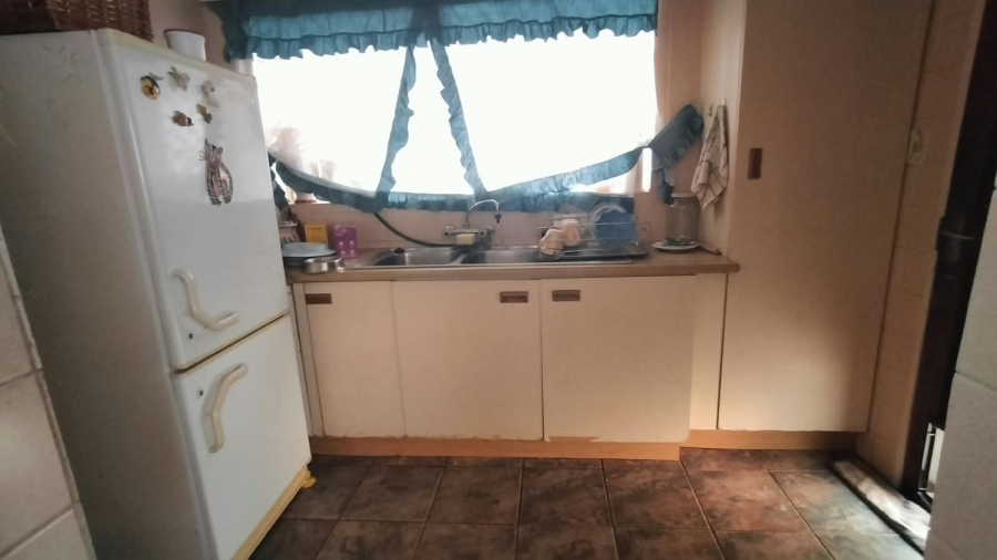 4 Bedroom Property for Sale in Greenhills Gauteng