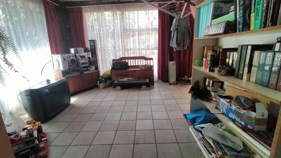 4 Bedroom Property for Sale in Greenhills Gauteng