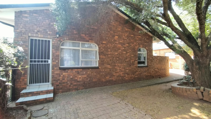 4 Bedroom Property for Sale in Greenhills Gauteng
