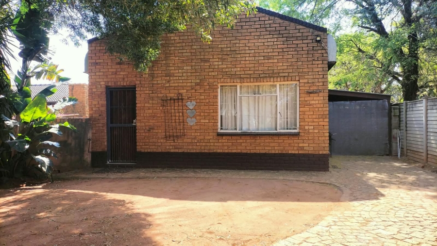 4 Bedroom Property for Sale in Greenhills Gauteng