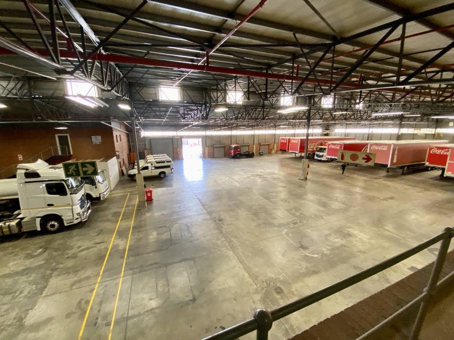 To Let Commercial Property for Rent in Randjespark Gauteng