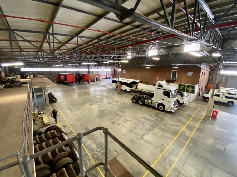 To Let Commercial Property for Rent in Randjespark Gauteng