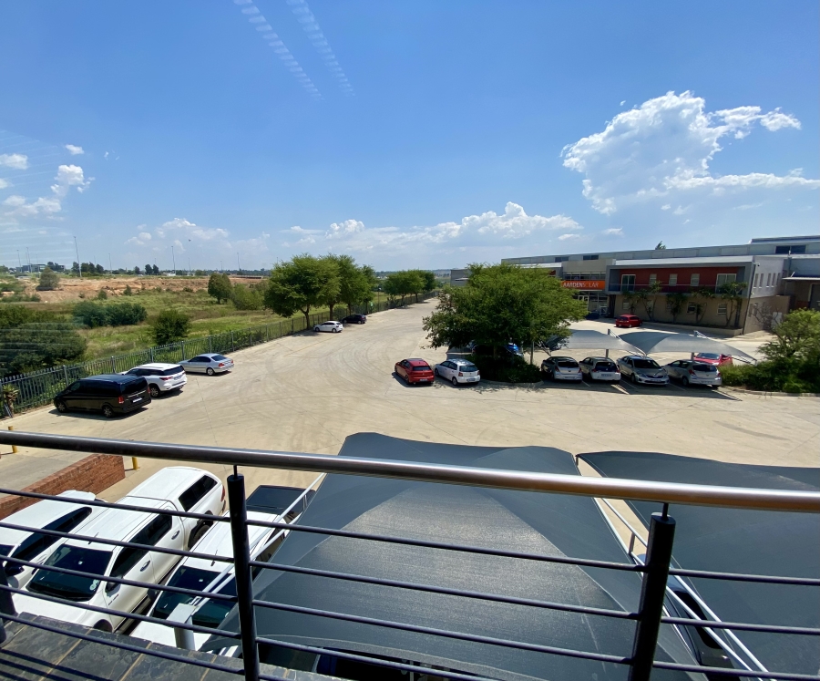 To Let Commercial Property for Rent in Randjespark Gauteng