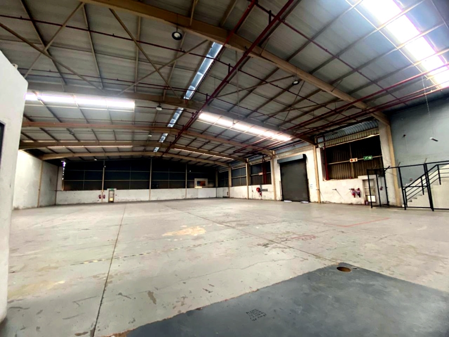 To Let Commercial Property for Rent in Randjespark Gauteng