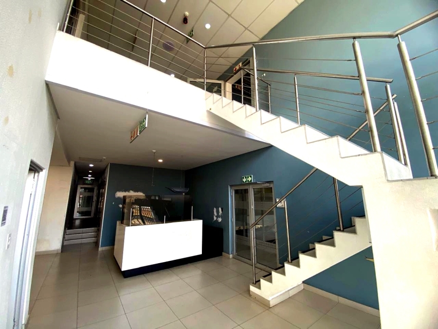 To Let Commercial Property for Rent in Randjespark Gauteng