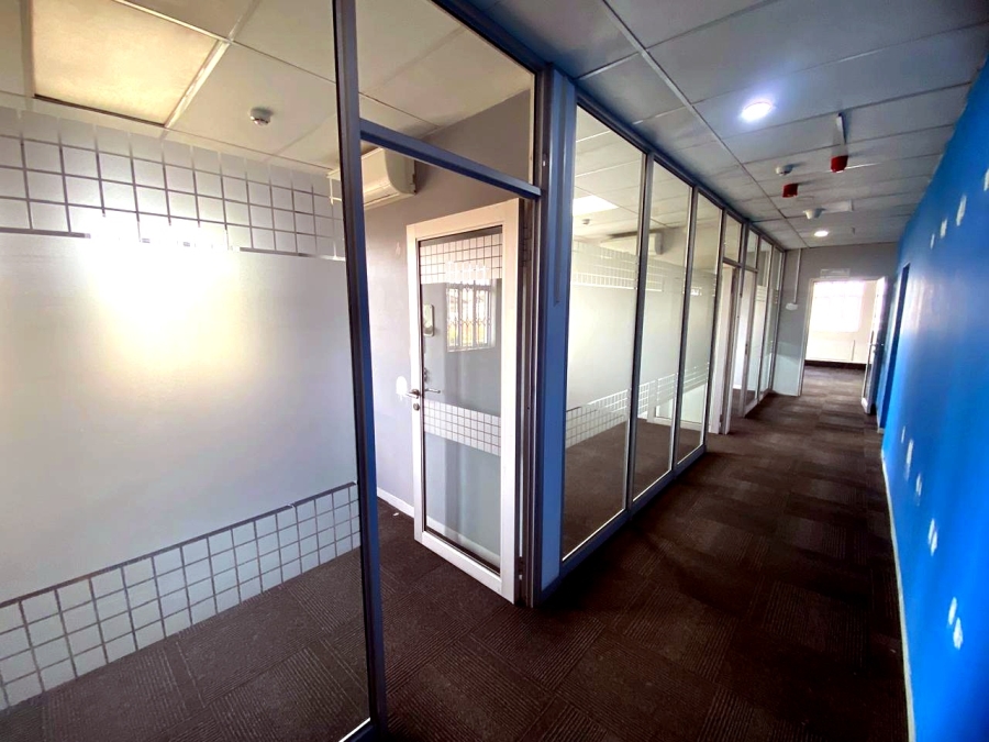 To Let Commercial Property for Rent in Randjespark Gauteng