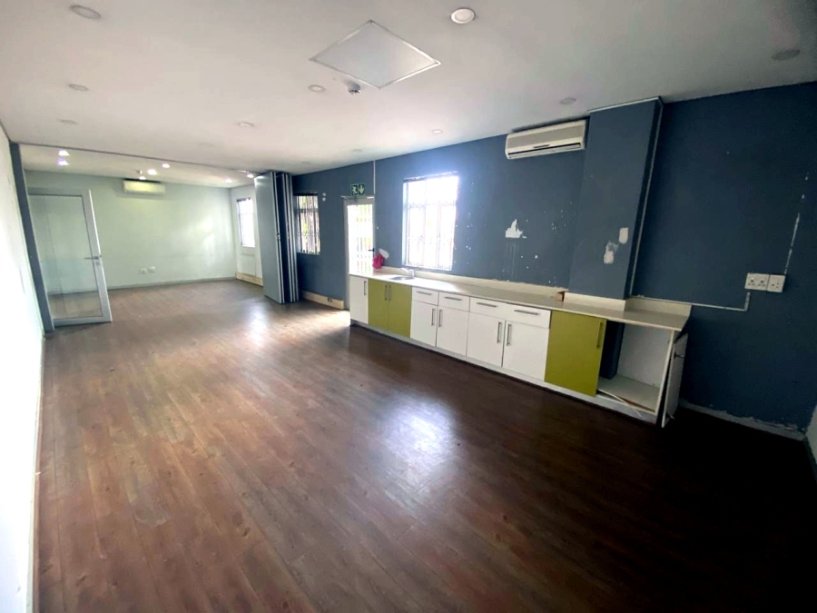 To Let Commercial Property for Rent in Randjespark Gauteng