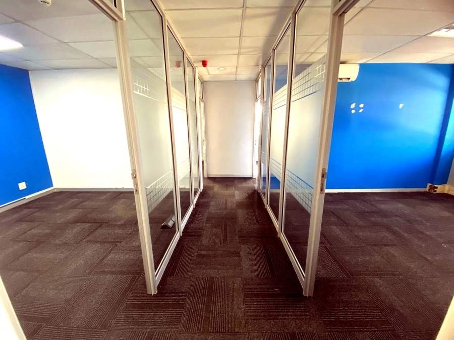 To Let Commercial Property for Rent in Randjespark Gauteng