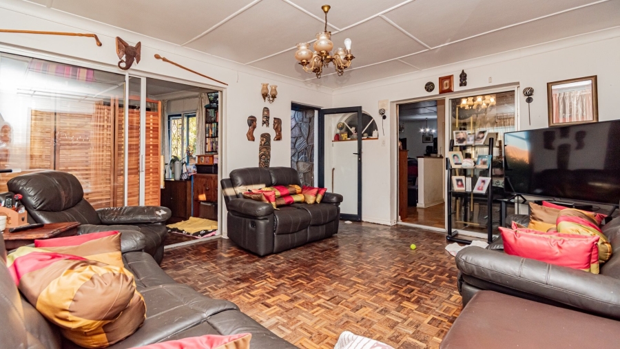 4 Bedroom Property for Sale in Raceview Gauteng