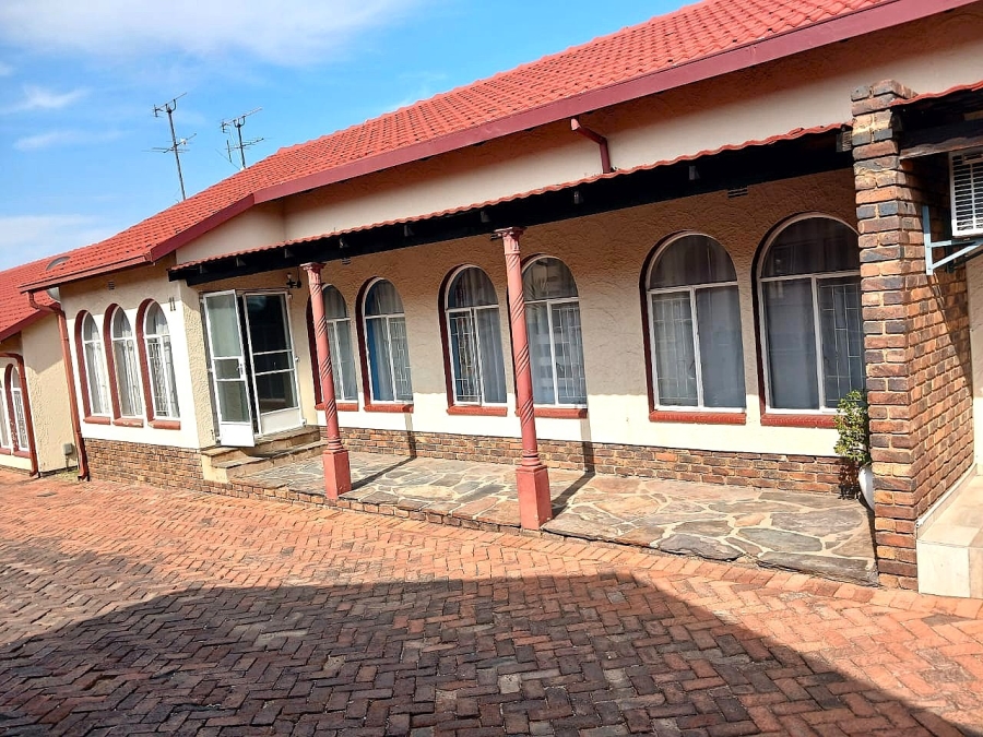 3 Bedroom Property for Sale in Edleen Gauteng