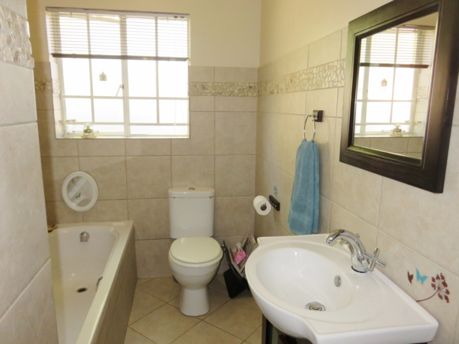 3 Bedroom Property for Sale in Rietfontein Gauteng
