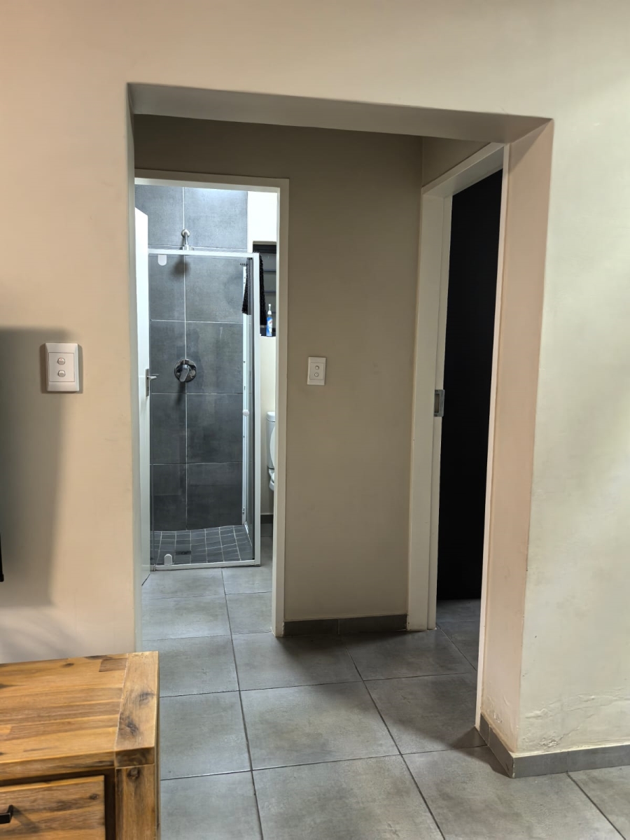 To Let 2 Bedroom Property for Rent in Waterfall Ridge Gauteng