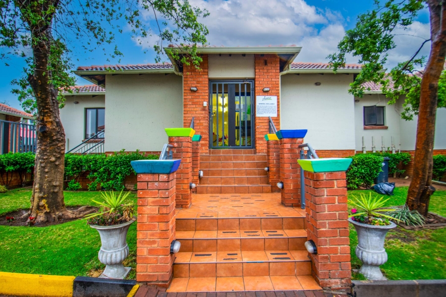 To Let 2 Bedroom Property for Rent in Acacia Gauteng