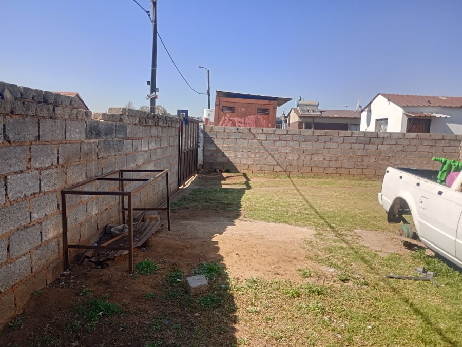 2 Bedroom Property for Sale in Klippoortje Gauteng