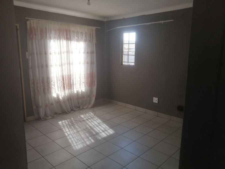 3 Bedroom Property for Sale in Sky City Gauteng