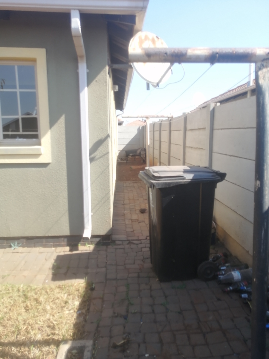 3 Bedroom Property for Sale in Sky City Gauteng