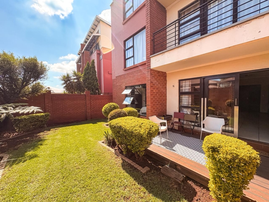 2 Bedroom Property for Sale in Greenstone Hill Gauteng