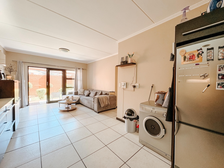 2 Bedroom Property for Sale in Greenstone Hill Gauteng