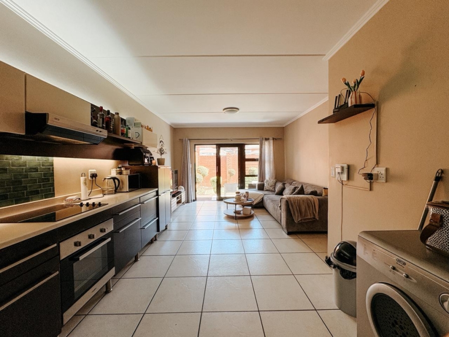 2 Bedroom Property for Sale in Greenstone Hill Gauteng