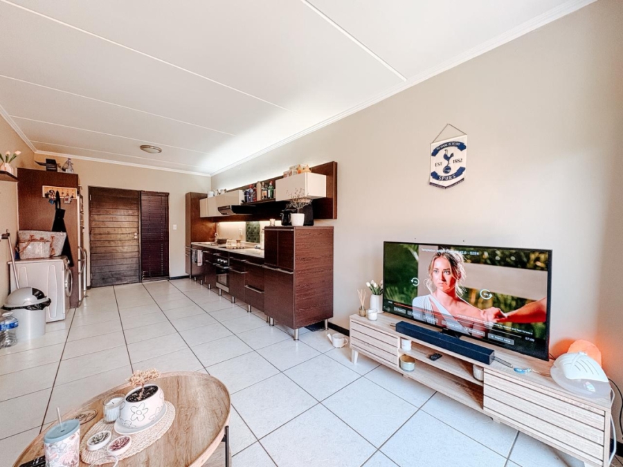 2 Bedroom Property for Sale in Greenstone Hill Gauteng