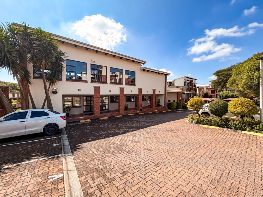 2 Bedroom Property for Sale in Greenstone Hill Gauteng