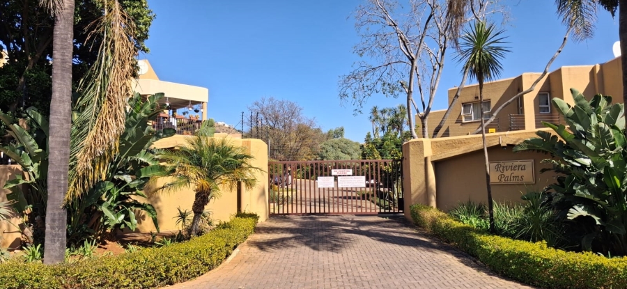 2 Bedroom Property for Sale in Little Falls Gauteng