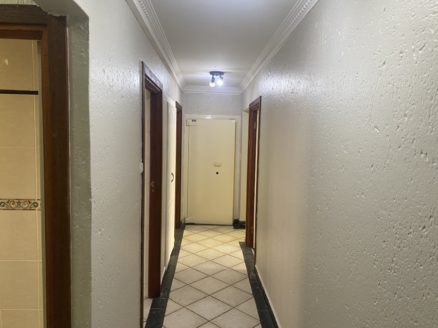 To Let Commercial Property for Rent in Bedfordview Gauteng