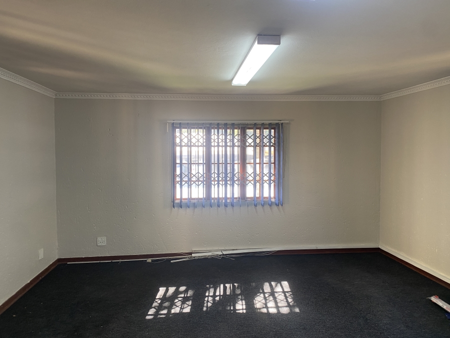 To Let Commercial Property for Rent in Bedfordview Gauteng