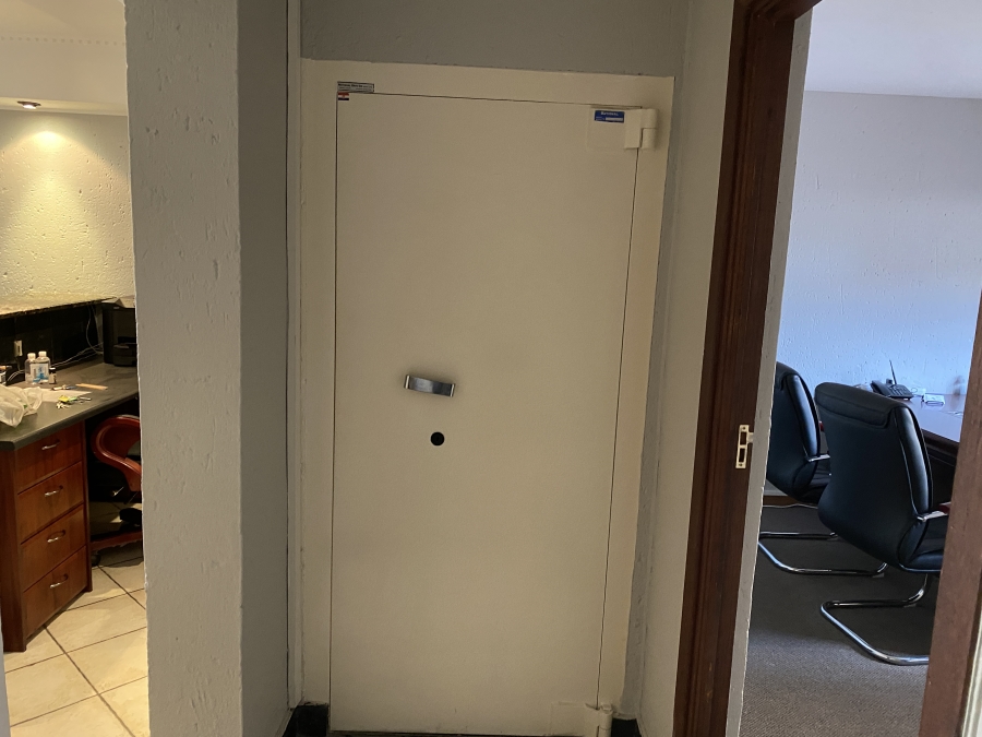 To Let Commercial Property for Rent in Bedfordview Gauteng