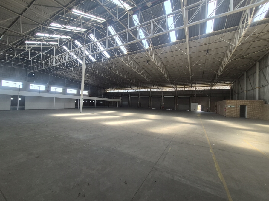 To Let Commercial Property for Rent in Linbro Park Gauteng